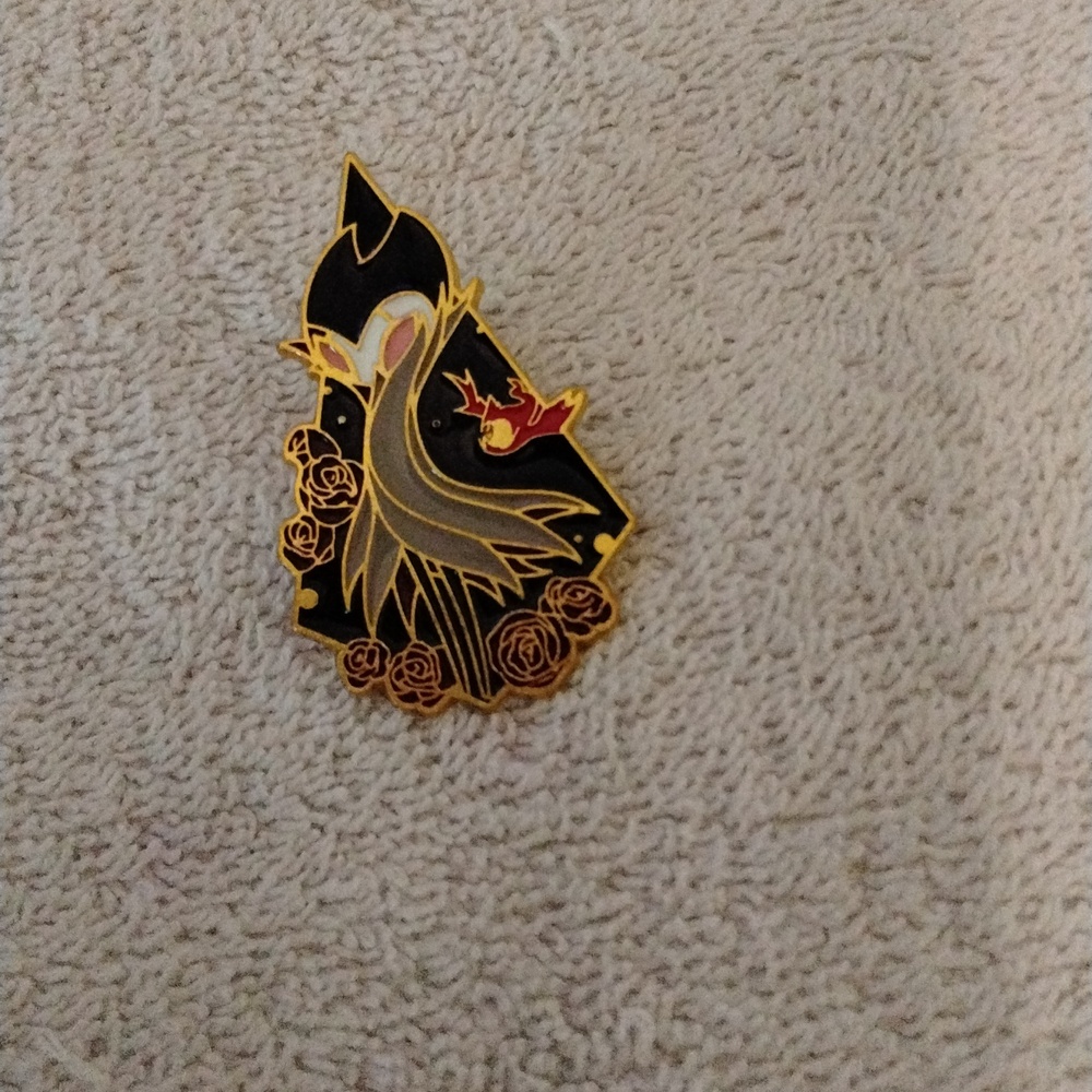 KID'S Gold Black Enamel Pin NIP "Grimm"